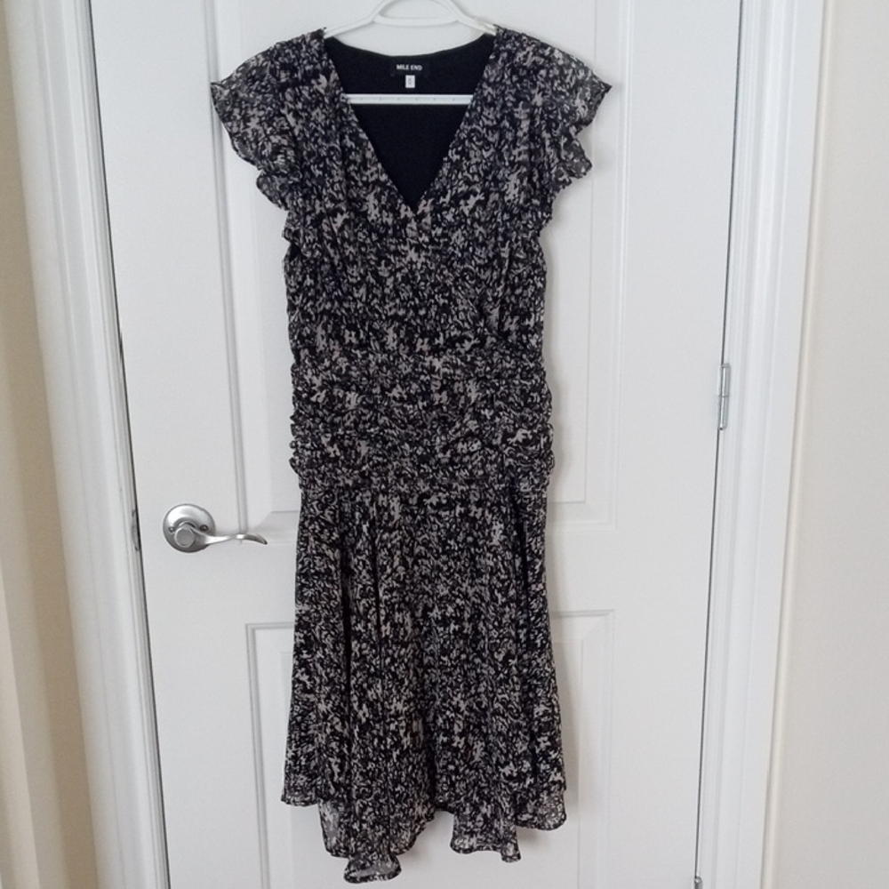 Elegant Black And Multi Color Midi Dress - Picture 5 of 15